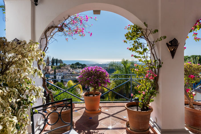 Image No.4-7 Bed Villa for sale