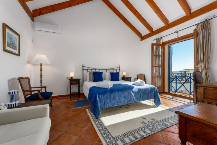 Image No.40-7 Bed Villa for sale