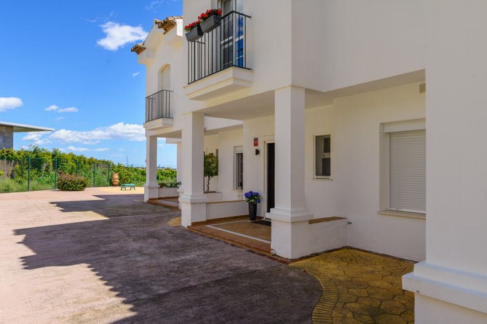 Image No.10-3 Bed Townhouse for sale