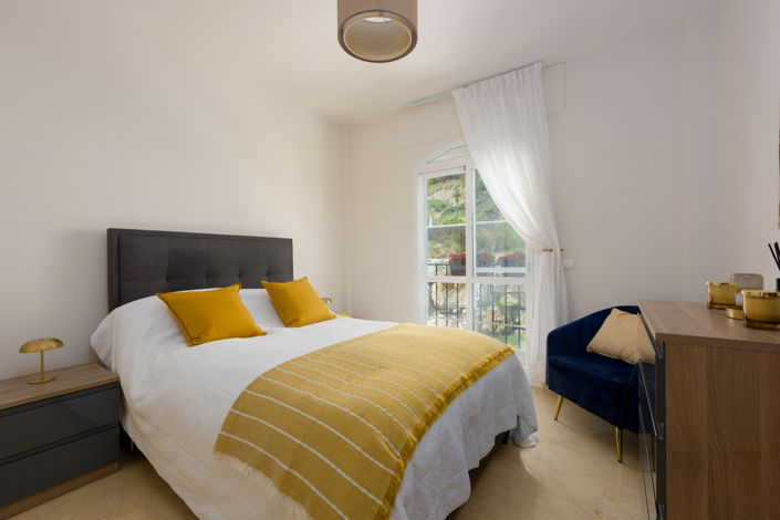 Image No.14-3 Bed Townhouse for sale