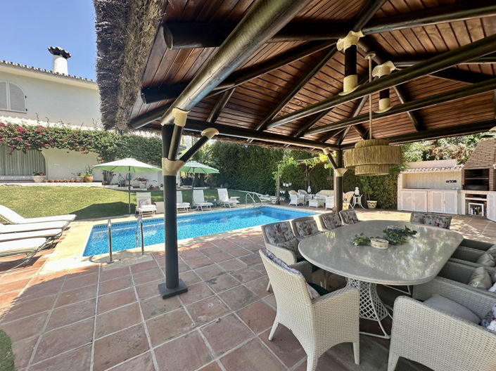 Image No.20-6 Bed House for sale