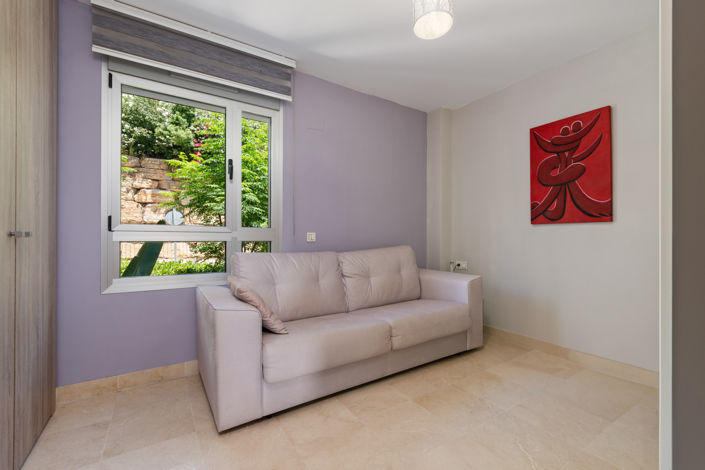 Image No.10-3 Bed Apartment for sale