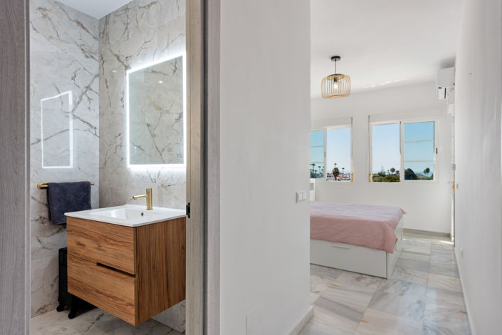 Image No.11-Villa de 4 chambres à vendre à Estepona