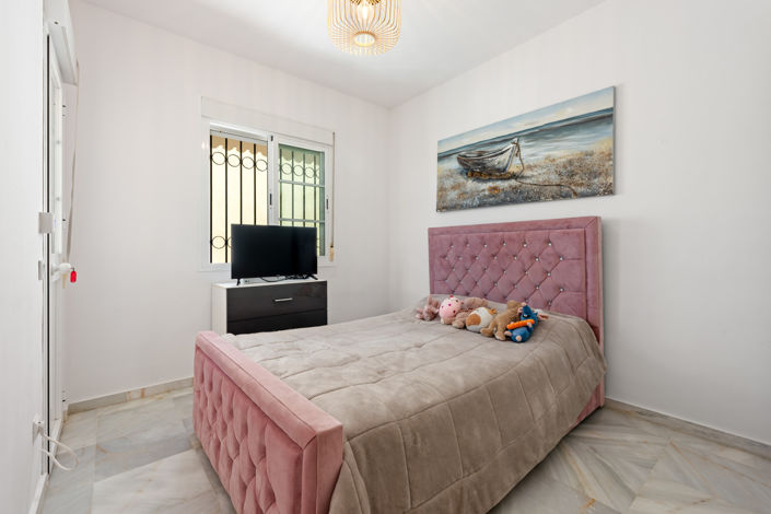 Image No.6-Villa de 4 chambres à vendre à Estepona