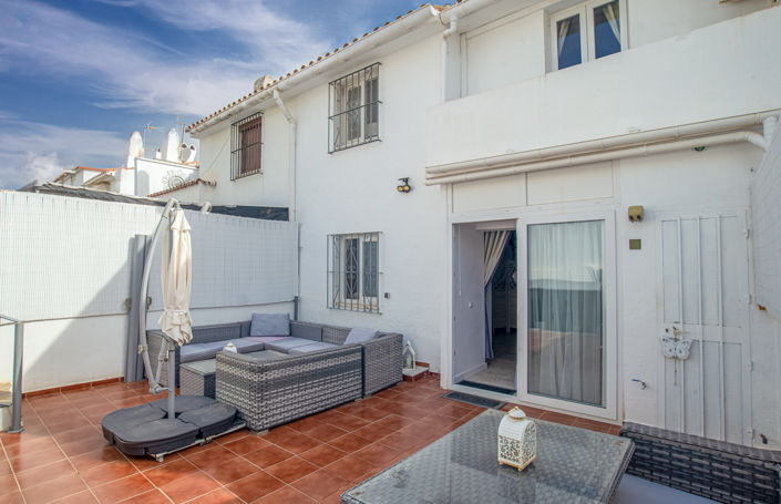 Image No.2-Maison de ville de 2 chambres à vendre à Estepona