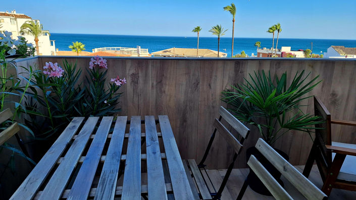 Image No.25-3 Bed Property for sale