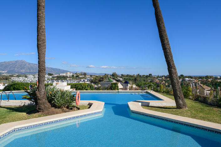 Image No.28-3 Bed Property for sale