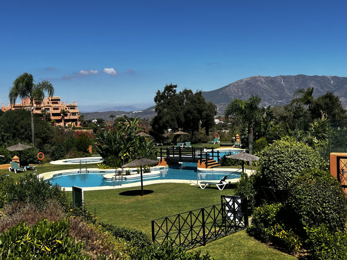 Image No.14-2 Bed Property for sale