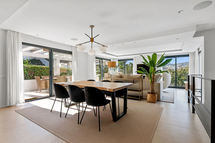 Image No.4-4 Bed Villa for sale