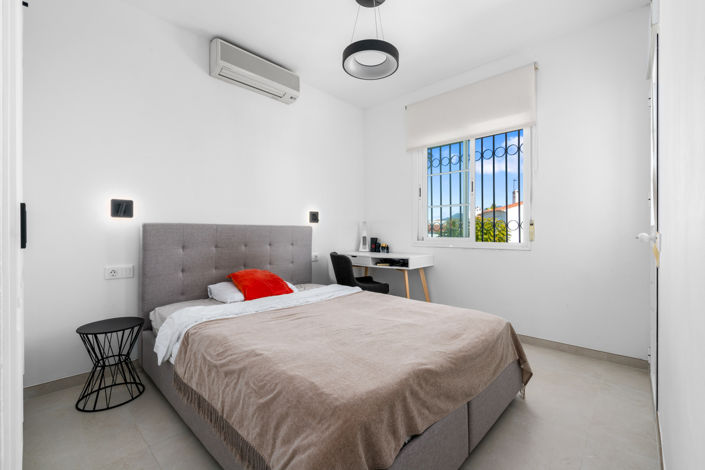 Image No.31-4 Bed House for sale