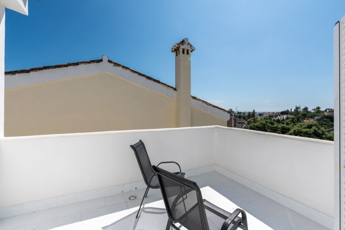 Image No.40-4 Bed House for sale
