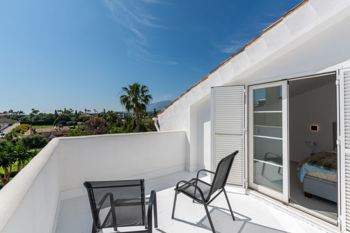 Image No.41-4 Bed House for sale