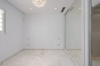 b98le8d7m9k3degpefzhs0lif8u4xzvzhwxtmggyekxx9