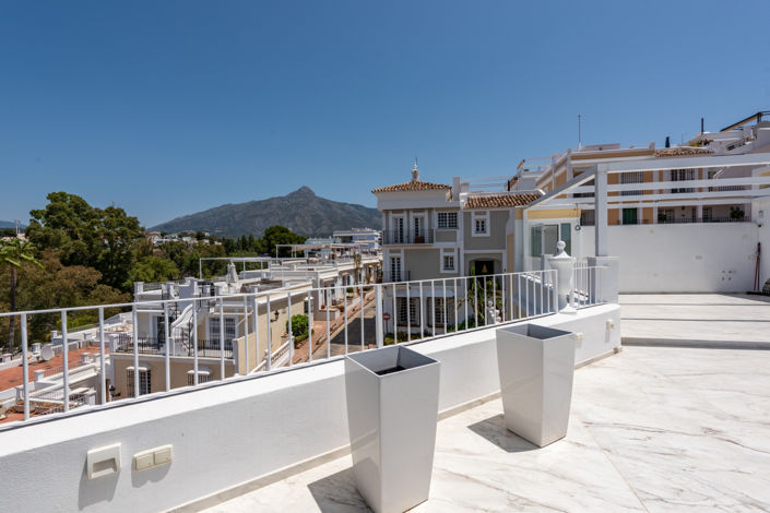 Image No.31-3 Bed Townhouse for sale