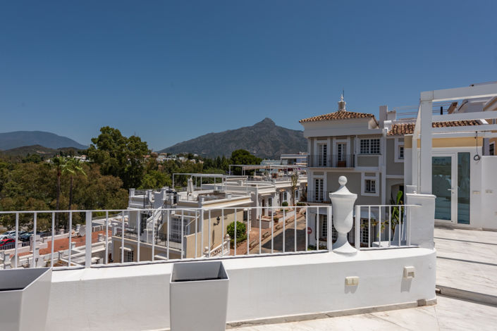 Image No.36-3 Bed Townhouse for sale