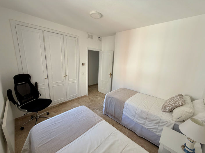 Image No.12-3 Bed Apartment for sale