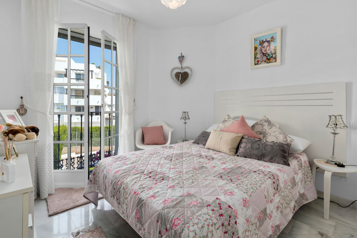 Image No.24-3 Bed Townhouse for sale