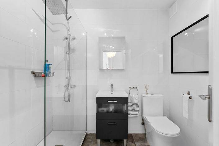 Image No.8-3 Bed Townhouse for sale