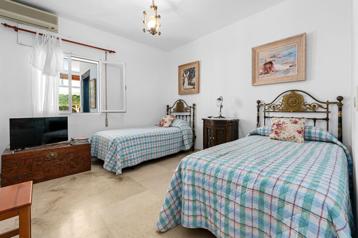 Image No.11-4 Bed Villa for sale