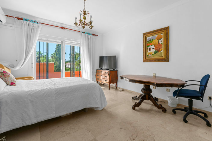 Image No.23-4 Bed Villa for sale