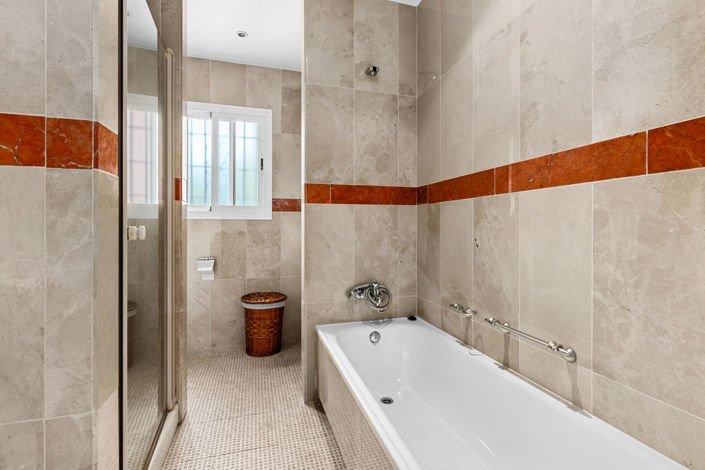 Image No.29-4 Bed Villa for sale