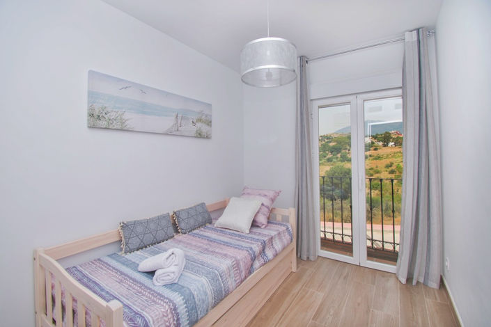 Image No.10-3 Bed Townhouse for sale