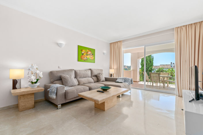 Image No.14-2 Bed Property for sale