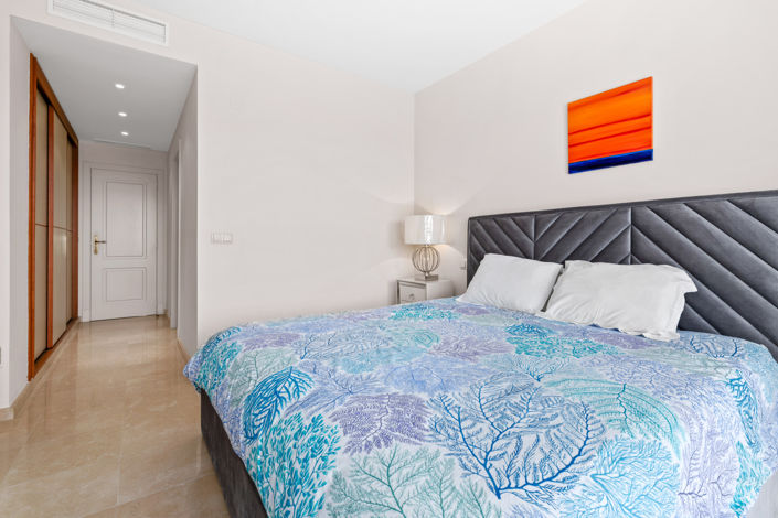 Image No.20-2 Bed Property for sale