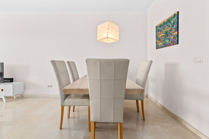 Image No.9-2 Bed Property for sale