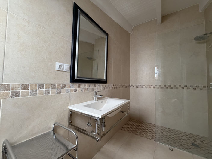 Image No.20-9 Bed Villa for sale