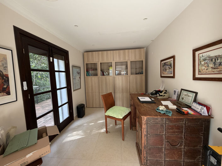 Image No.30-9 Bed Villa for sale