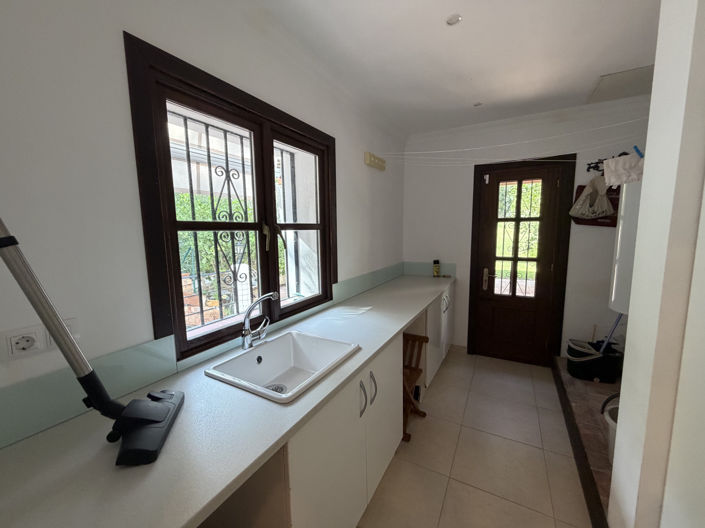Image No.38-9 Bed Villa for sale