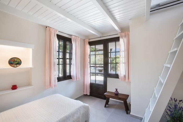 Image No.18-3 Bed Villa / Detached for sale