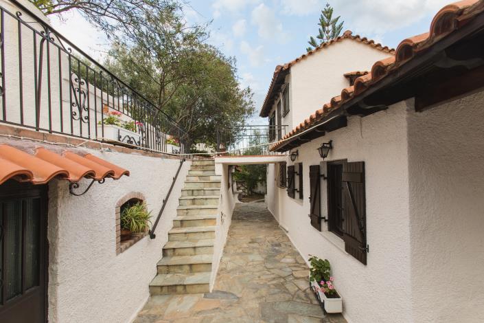 Image No.19-3 Bed Villa / Detached for sale