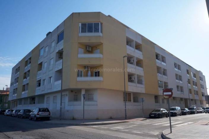 Image No.1-Appartement de 2 chambres à vendre à Almoradí