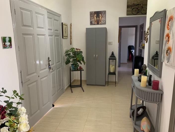 Image No.2-4 Bed Country House for sale