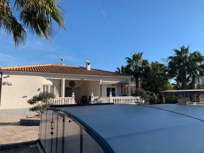 Image No.17-4 Bed Country House for sale