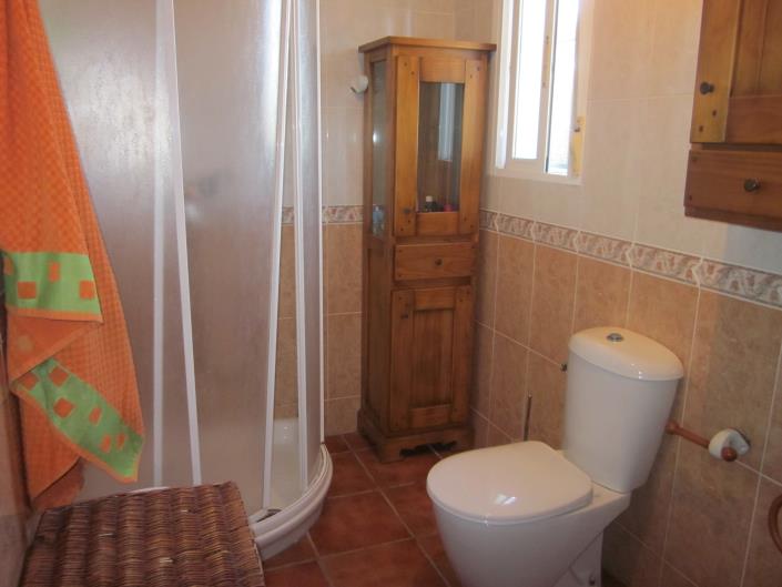 Image No.8-3 Bed Country Property for sale