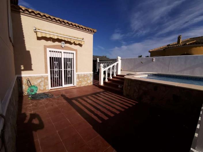 Image No.3-4 Bed Villa for sale