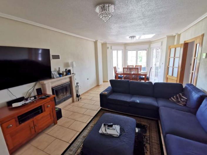 Image No.14-4 Bed Townhouse for sale