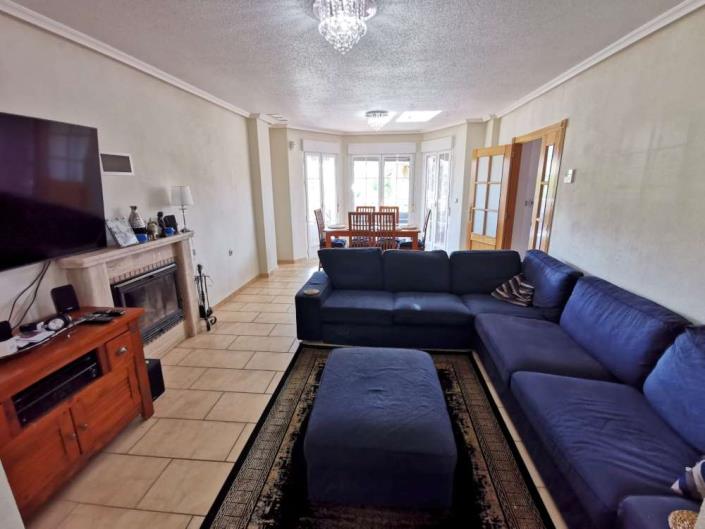 Image No.15-4 Bed Townhouse for sale