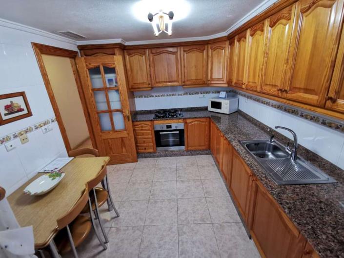 Image No.9-3 Bed Apartment for sale