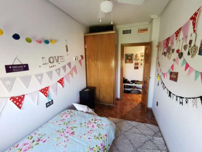 Image No.12-2 Bed Apartment for sale