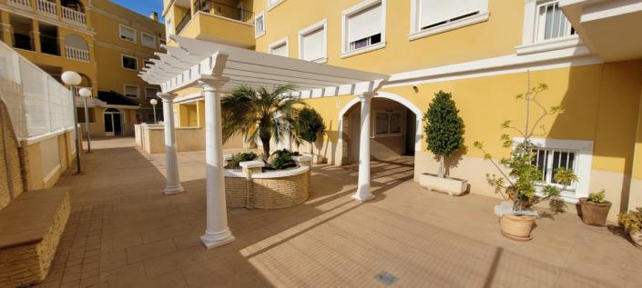 Image No.2-Appartement de 2 chambres à vendre à Almoradí