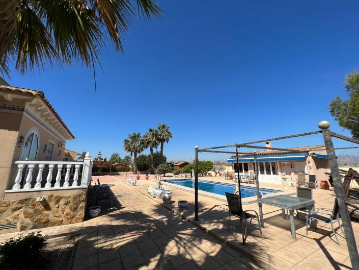 Image No.4-3 Bed Country Property for sale