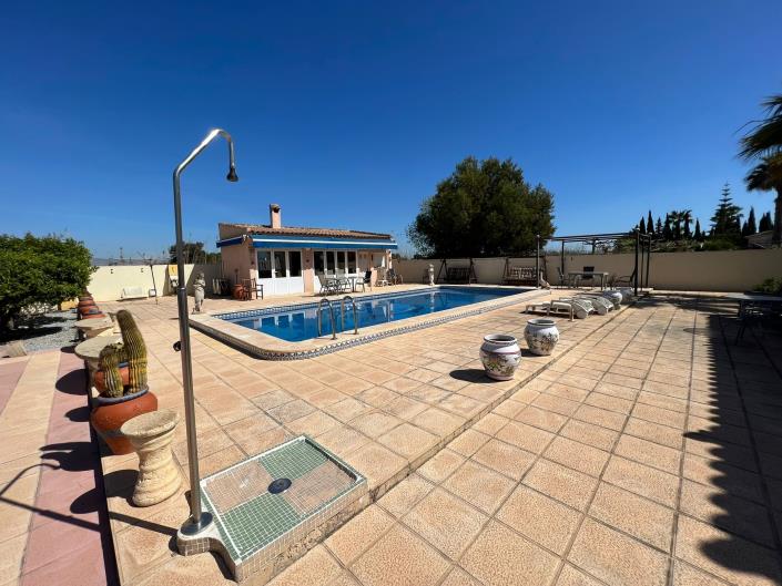 Image No.7-3 Bed Country Property for sale