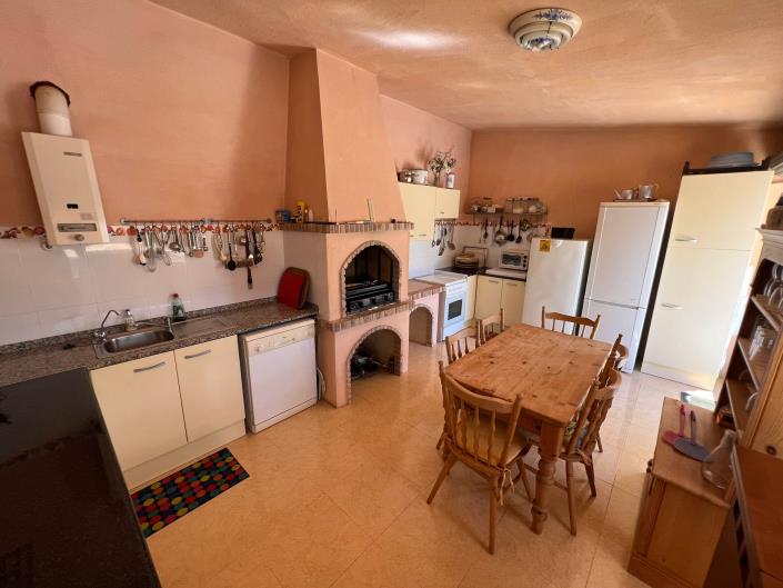 Image No.35-3 Bed Country Property for sale