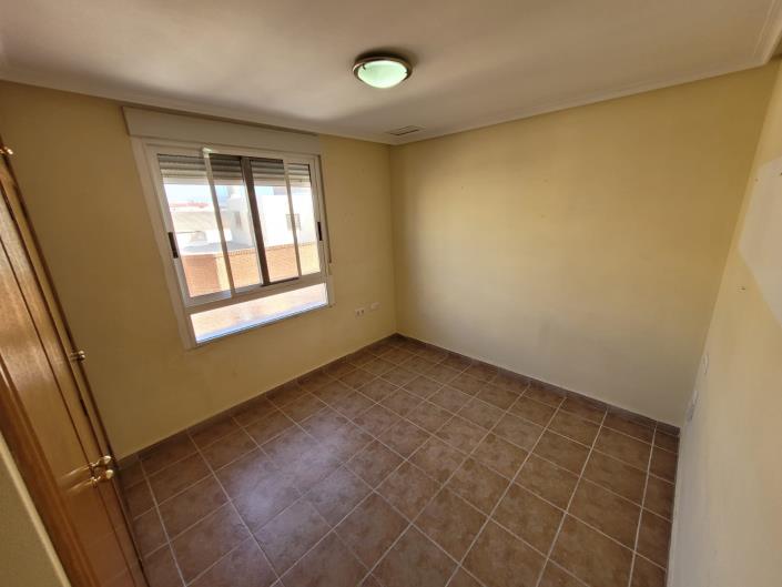 Image No.17-2 Bed Apartment for sale