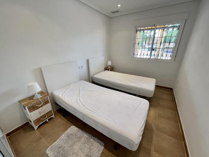 Image No.12-4 Bed Country House for sale