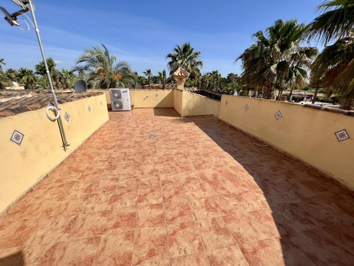 Image No.20-4 Bed Country House for sale